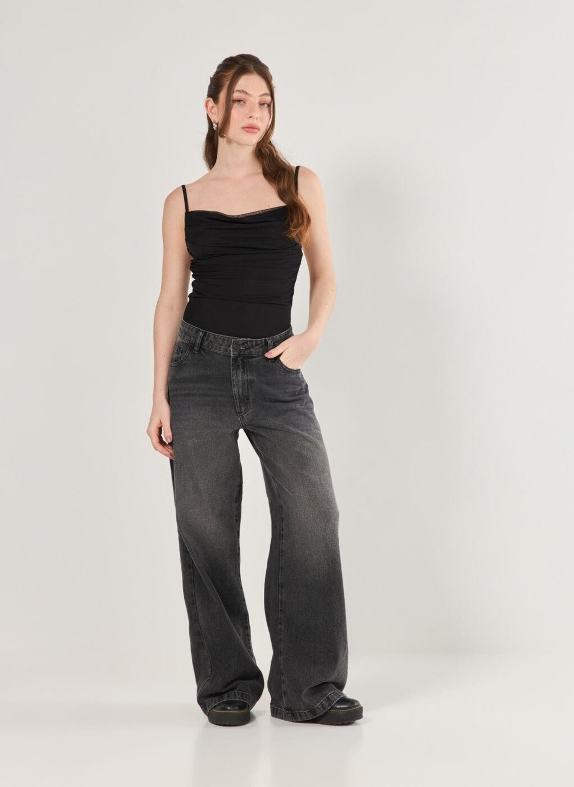 Imagem principal Calça Wide Leg Jeans De Cintura Baixa Youcom preto
