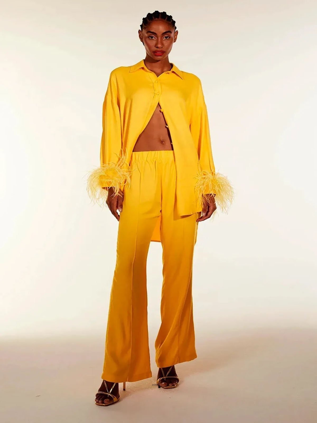 Imagem principal Calça Reta Zen Com Friso Na Frente ZEN amarelo