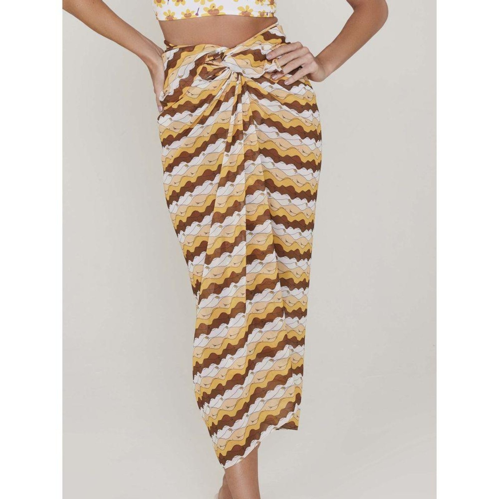 Imagem principal Pareô Chiffon Parioca Estampado Loungerie amarelo