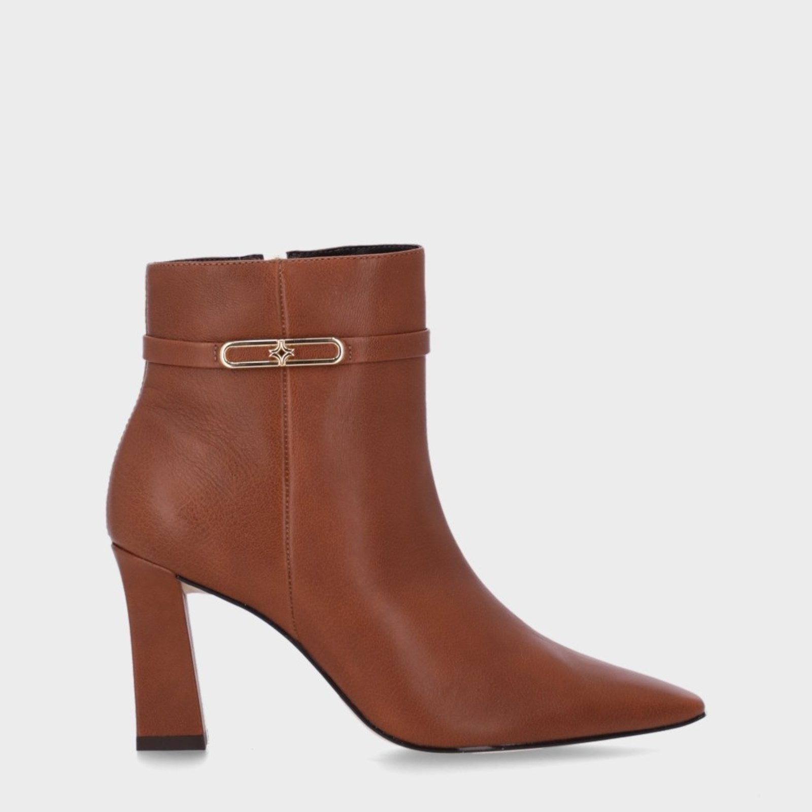 Imagem principal Bota Cano Curto Luz da Lua - 80770005 Luz Da Lua Luz Da Lua marrom