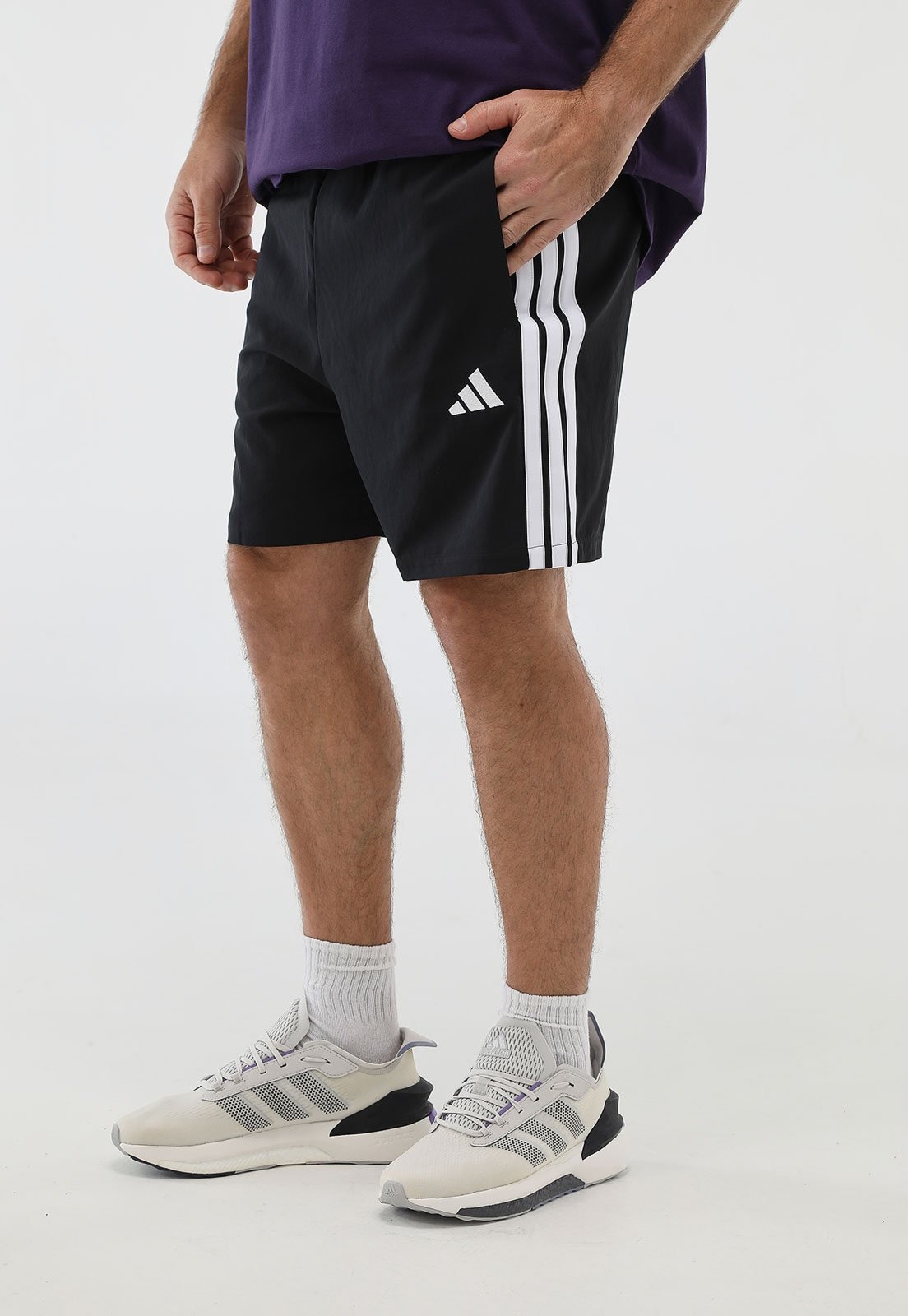 Imagem principal Bermuda adidas Sportswear Reta Chelsea 3 Stripes Preta adidas Sportswear preto