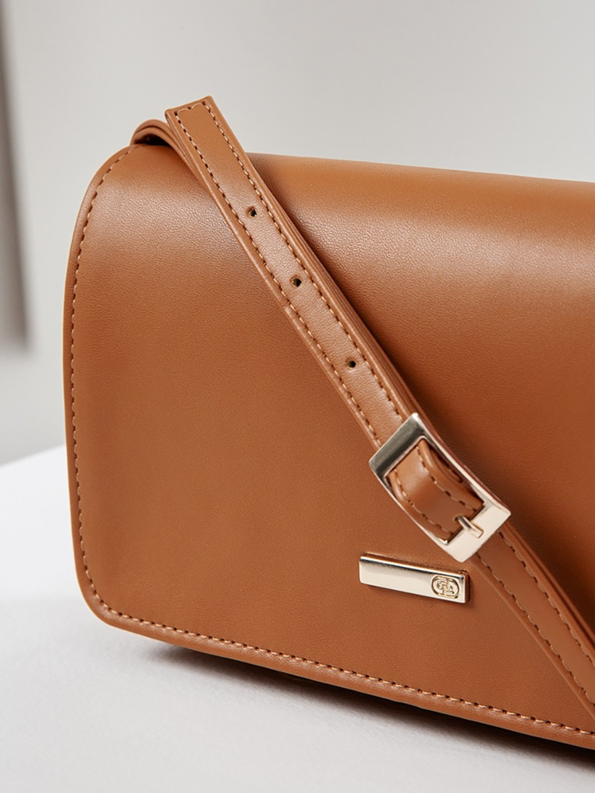 Imagem principal Bolsa Tiracolo Pequena Camel Ruanda Principessa caramelo/dourado/marrom