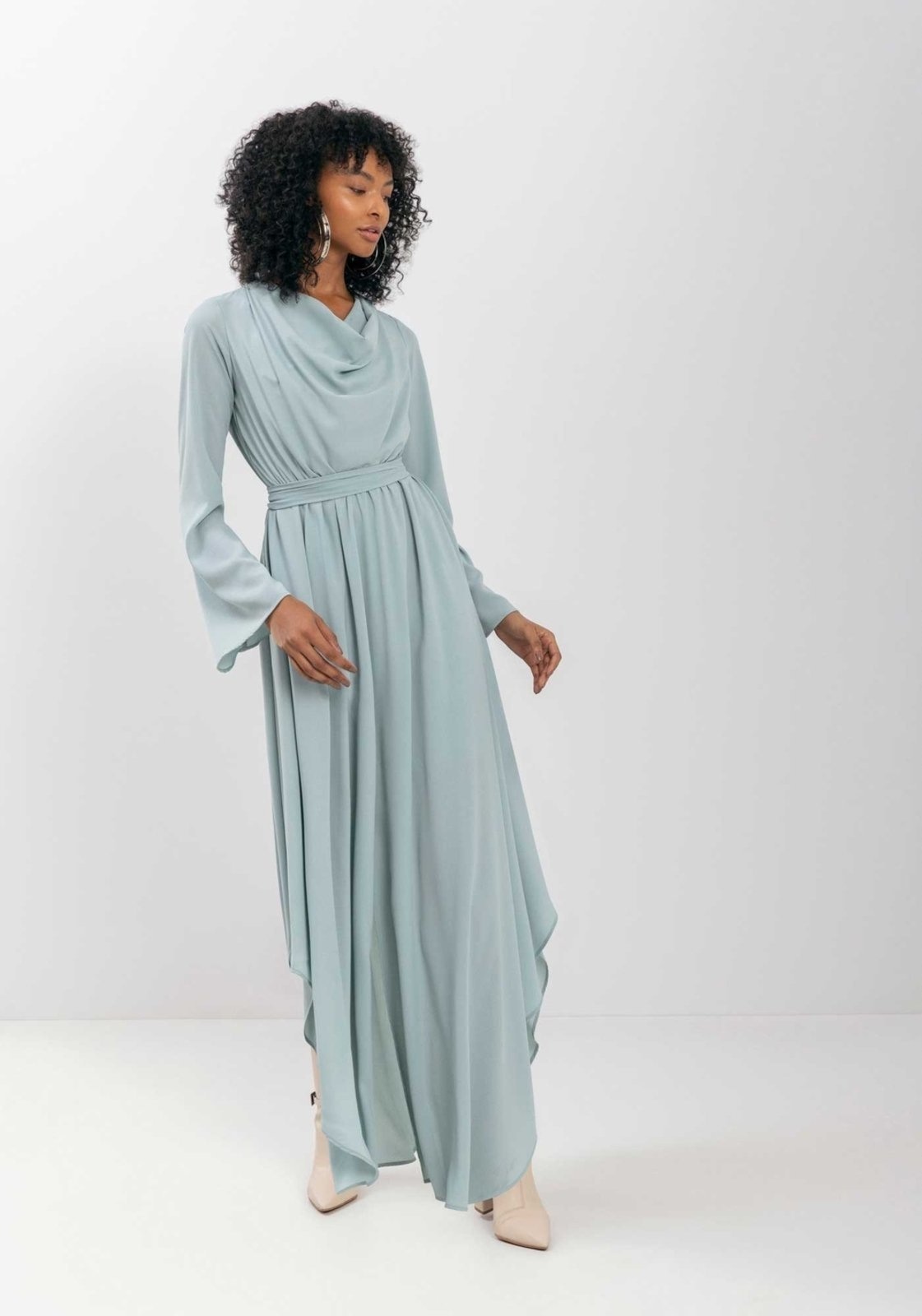 Imagem principal Vestido Longo De Mangas Com Gola Degagê Em Chiffon Lez a Lez cinza