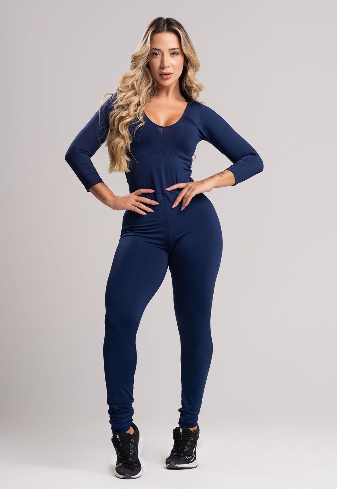 Imagem principal Macacão MVB Modas Longo Manga 3/4 Costa Fechada Fitness Suplex Marinho Mvb Modas azul/azul marinho azul