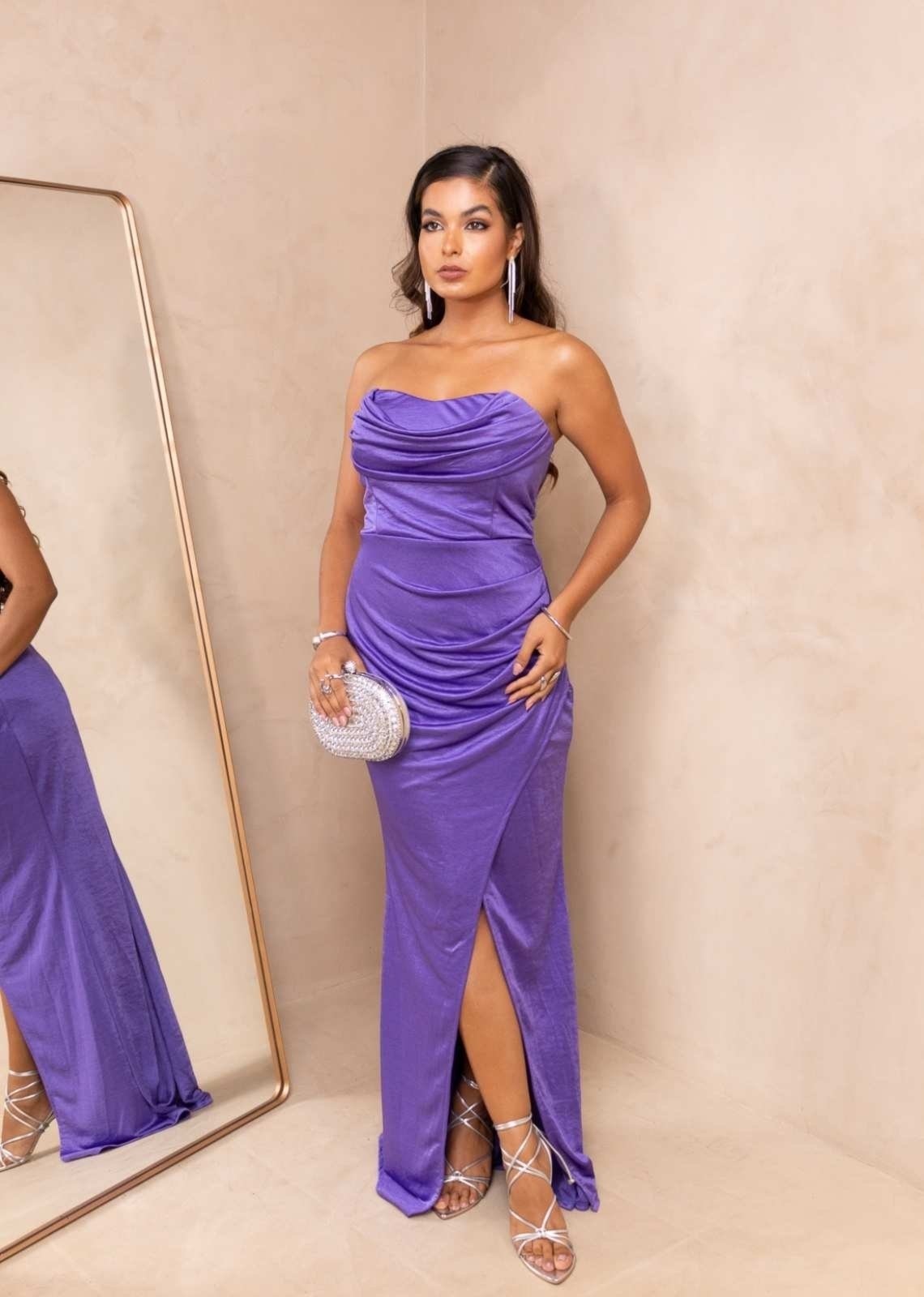 Imagem principal Vestido Longo de Festa Madrinhas Tomara que Caia Tubinho Sereia Maju Lavanda Cia do Vestido lilás/roxo lavanda