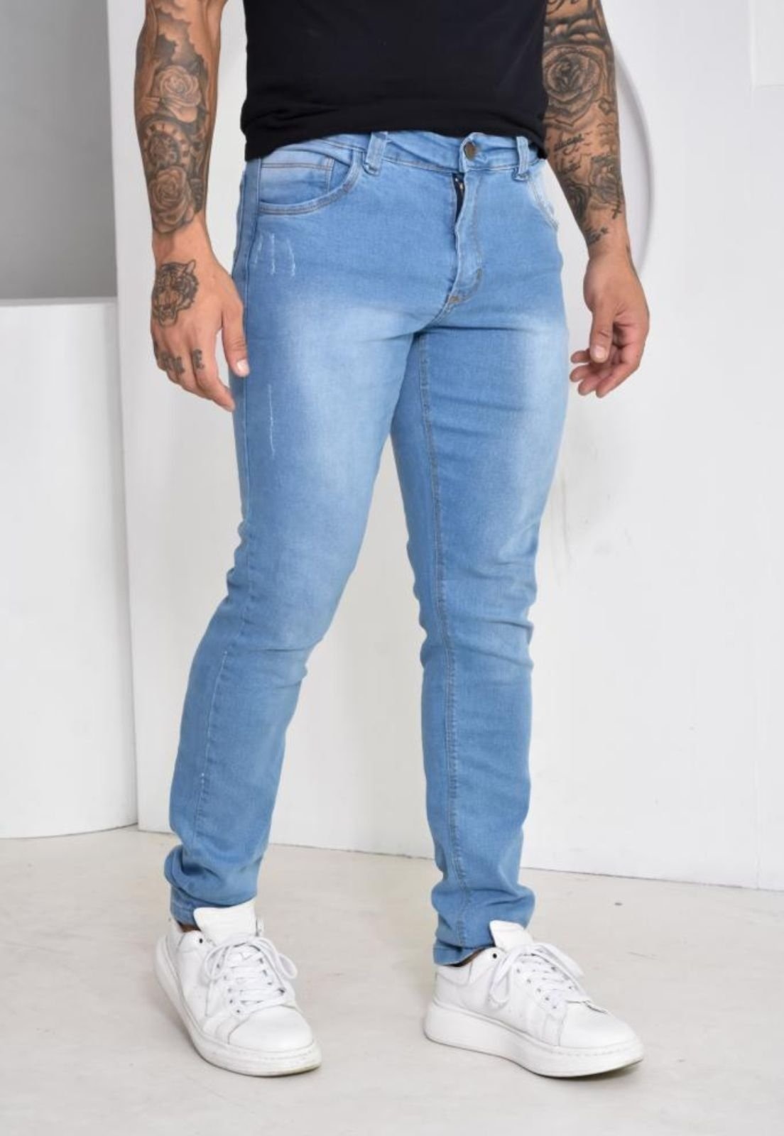 Imagem principal Calça Jeans Masculina Slim Delave com Puidos linha Premium Modelo Fashion ED E A E JEANS azul