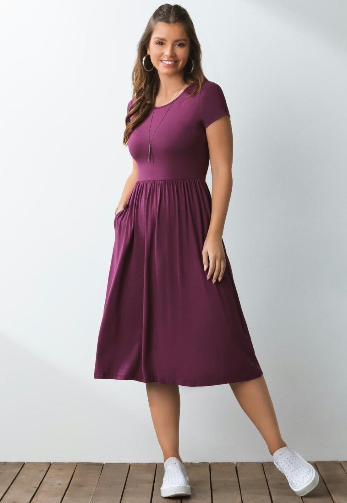 Vestido Midi Acinturado Com Bolsos