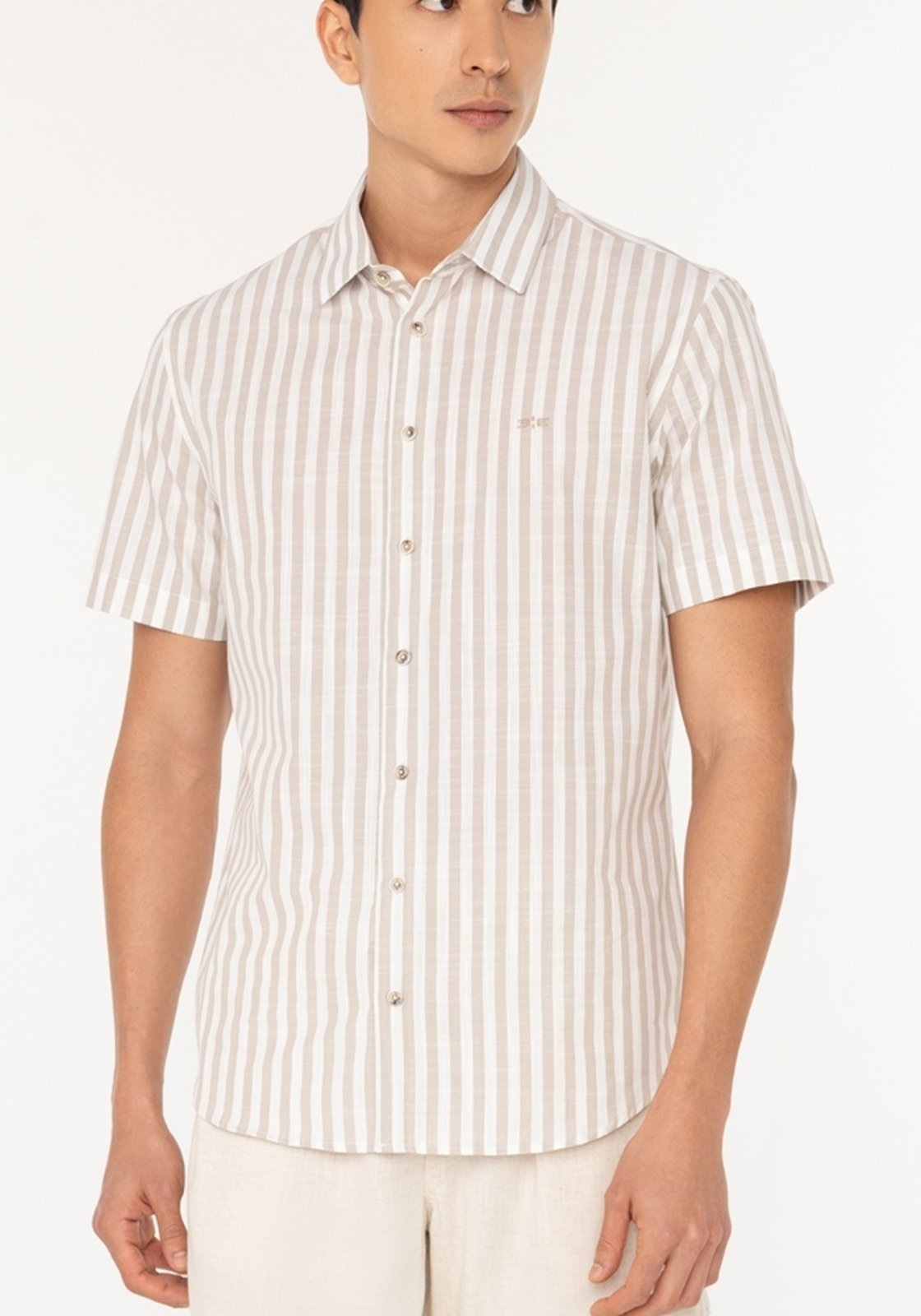 Imagem principal Camisa Listrada De Mangas Curtas Slim Fit Em Tecido Flamê Hangar 33 bege