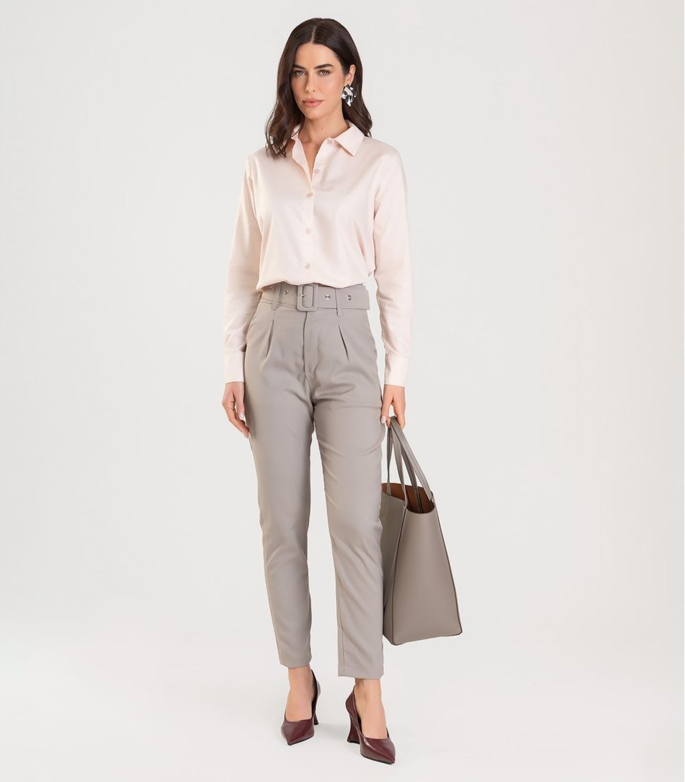 Imagem principal Calça Cenoura Feminina Com Cinto Dianna Baunilha Dianna bege