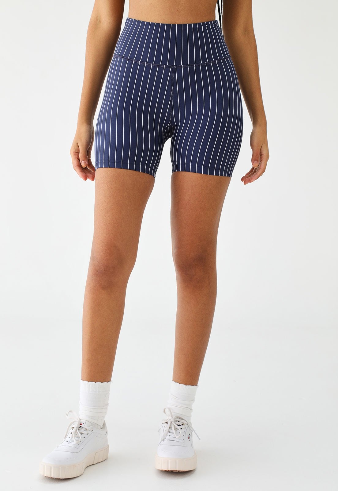Imagem principal Bermuda Fila Ajustada Listrada Fila azul