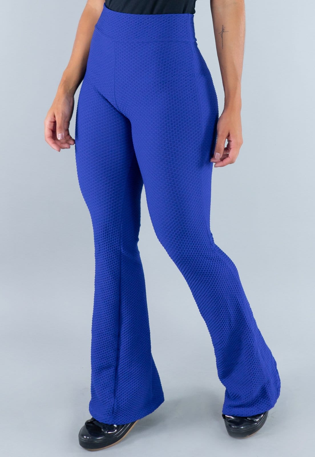Calça Flare MVB Modas Pantalona Cintura Alta Textura Tecido Bolha
