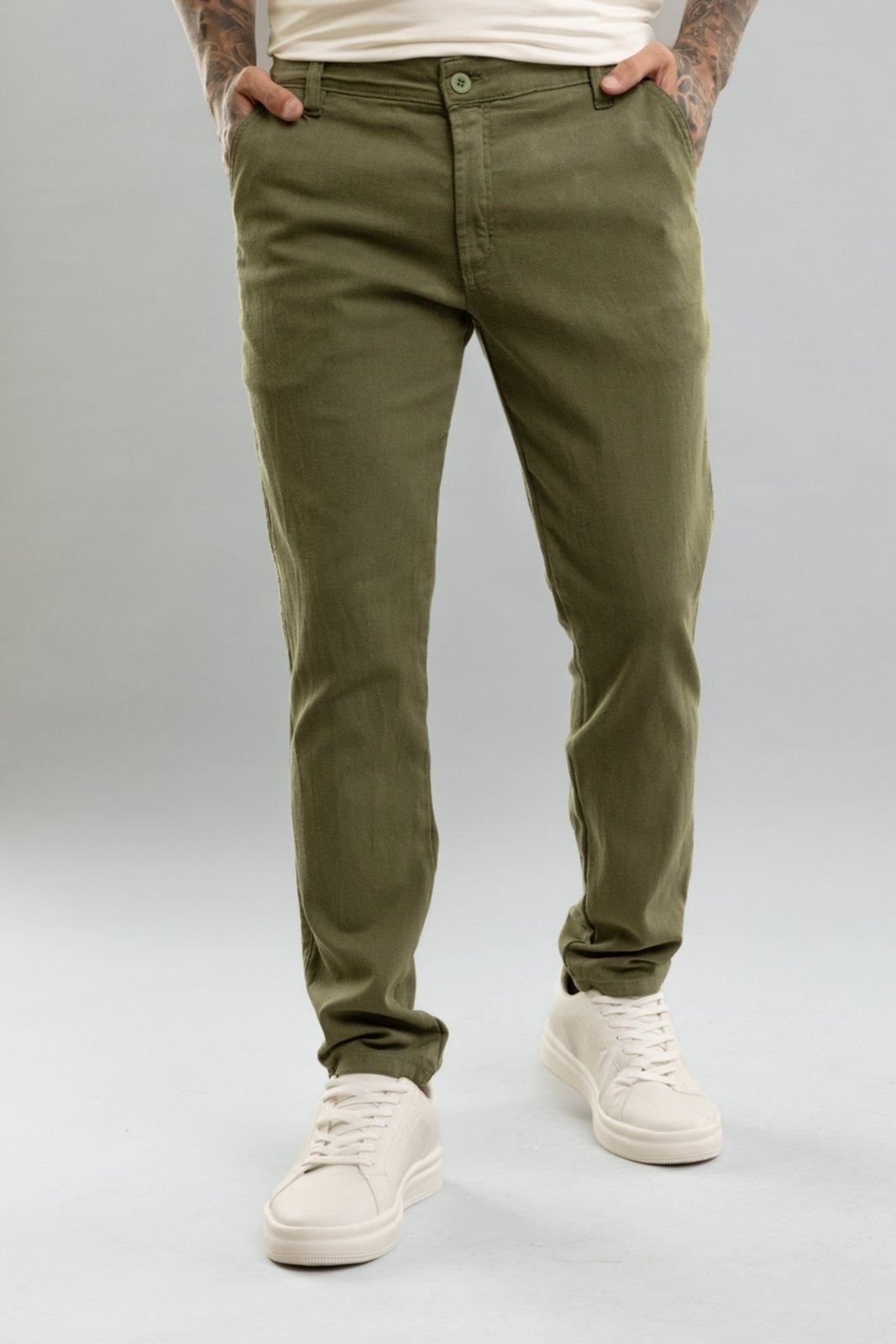Imagem principal Calça Chino Masculina em Sarja Skinny Dialogo Dialogo Jeans verde