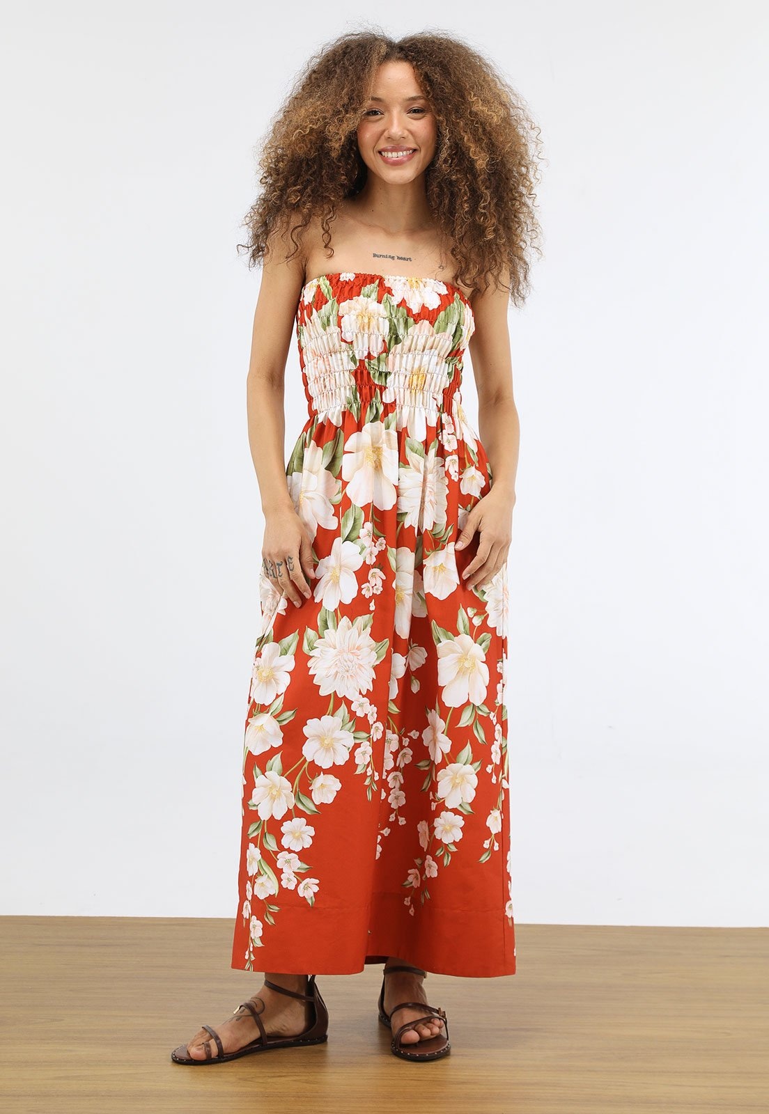 Imagem principal Vestido Feminino FARM Midi Floral Tomara que Caia FARM vermelho
