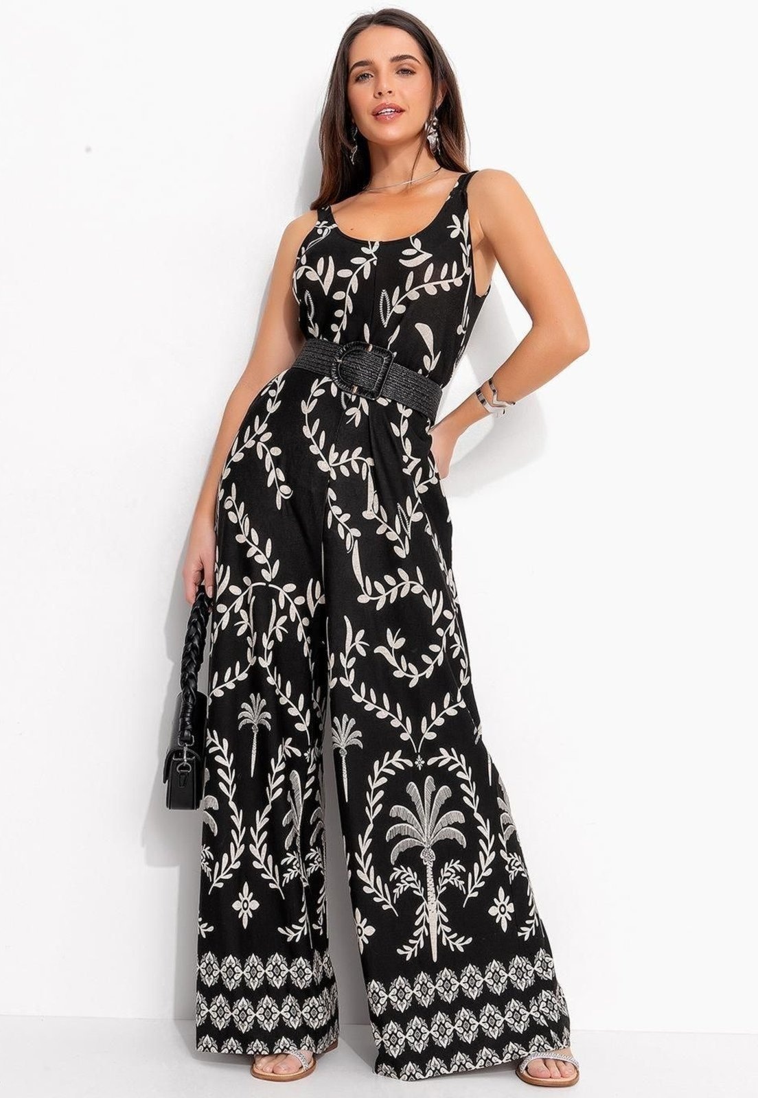 Imagem principal Macacão Em Malha De Viscose Barrado Coqueiros Quintess preto