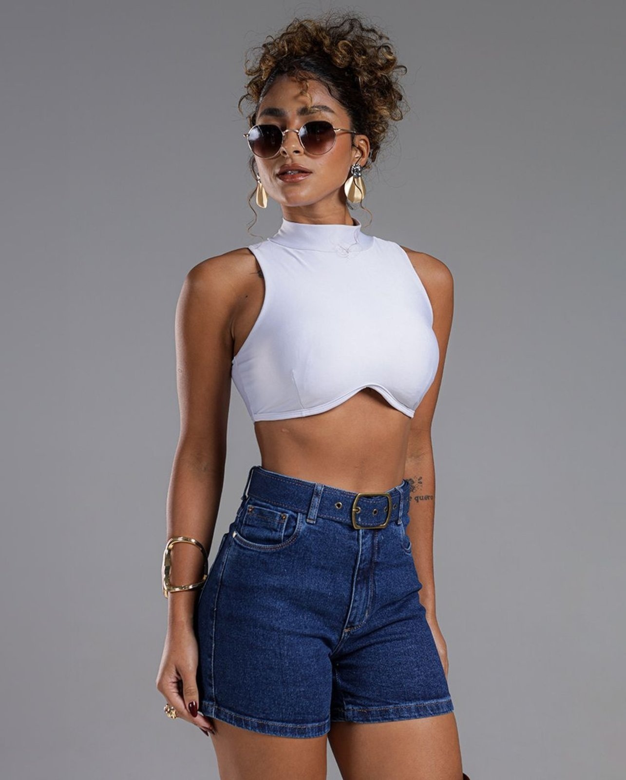 Imagem principal Shorts Mom Feminino Cintura Alta com Cinto 23980 Escura Consciência jeans