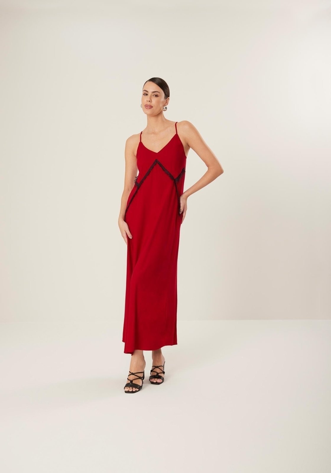 Imagem principal Vestido Midi Chá De Alças Em Viscose Com Detalhes Frontais Lez a Lez vermelho