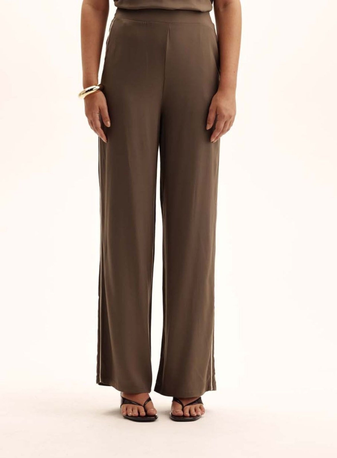 Imagem principal Calça Feminina Reta Cós Elástico Triton Verde/Bege Triton bege verde