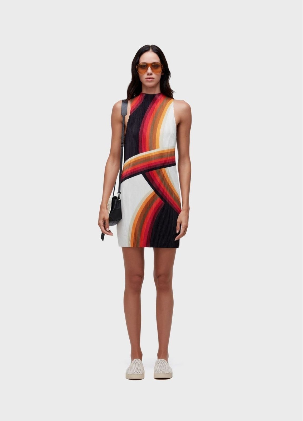 Imagem principal Vestido raglan curto plisse onda Osklen preto