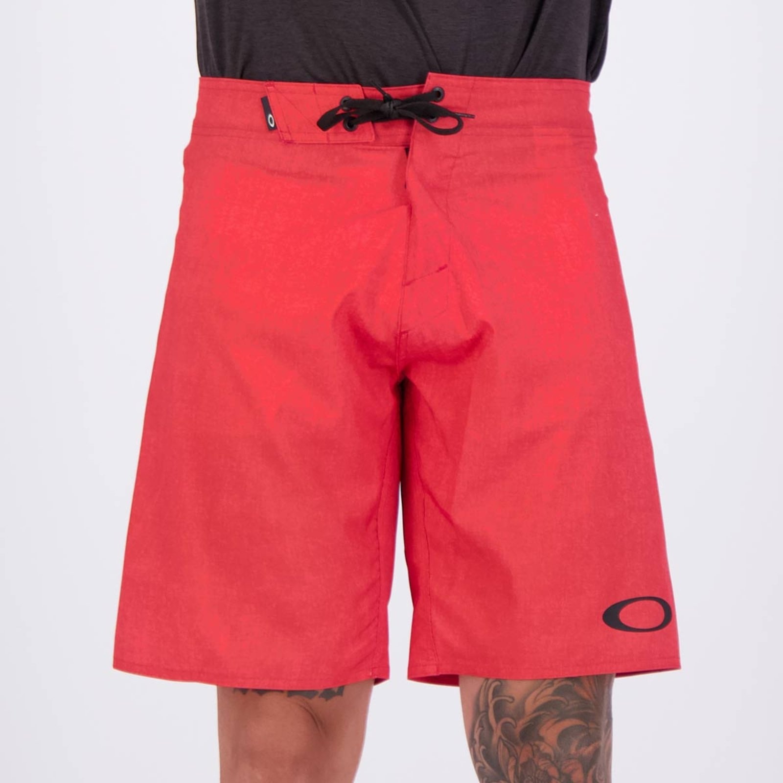 Imagem principal Bermuda Oakley Basic 21 Vermelha Oakley vermelho
