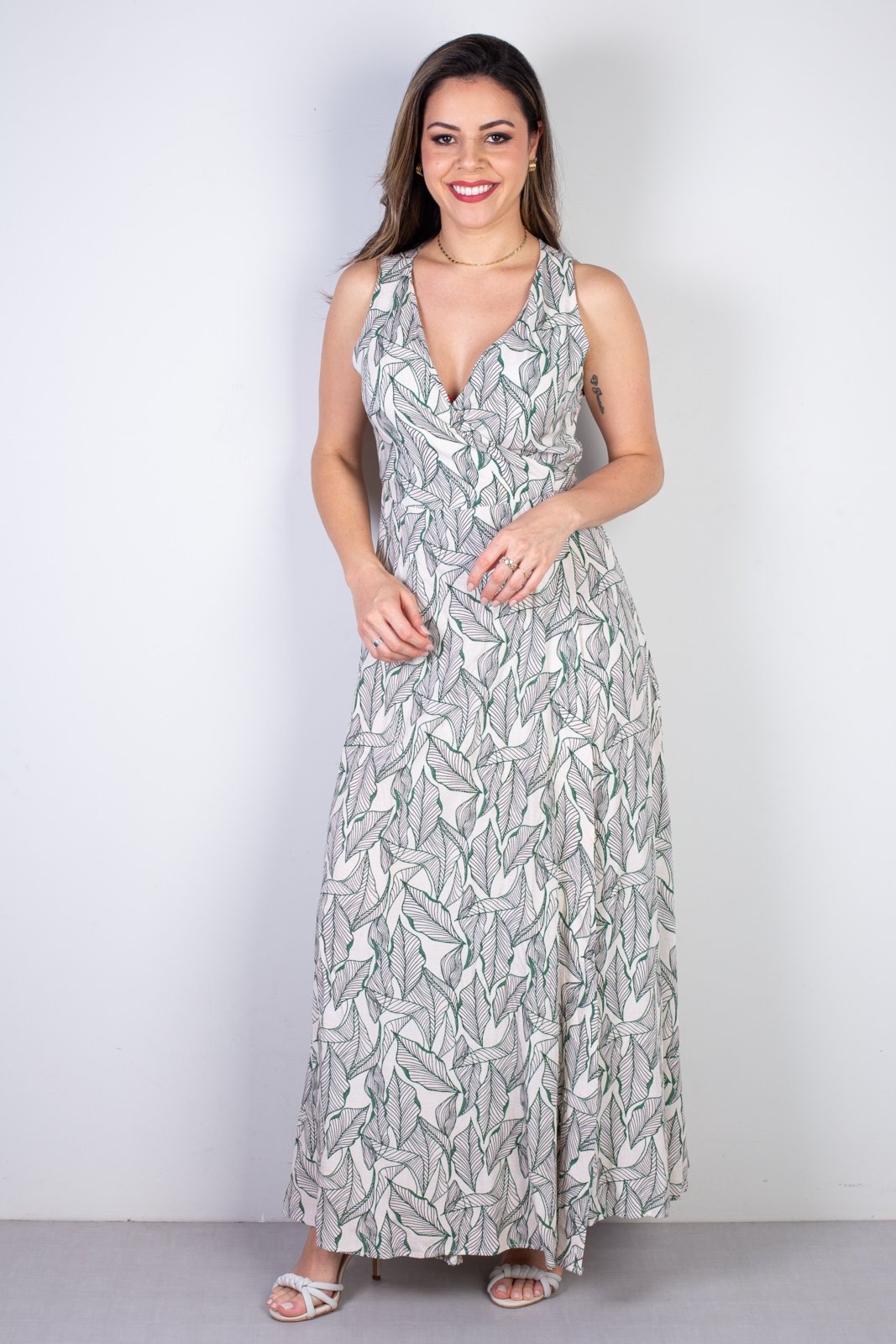 Imagem principal Vestido longo de viscose slub transpassado 71116 Enluaze floral