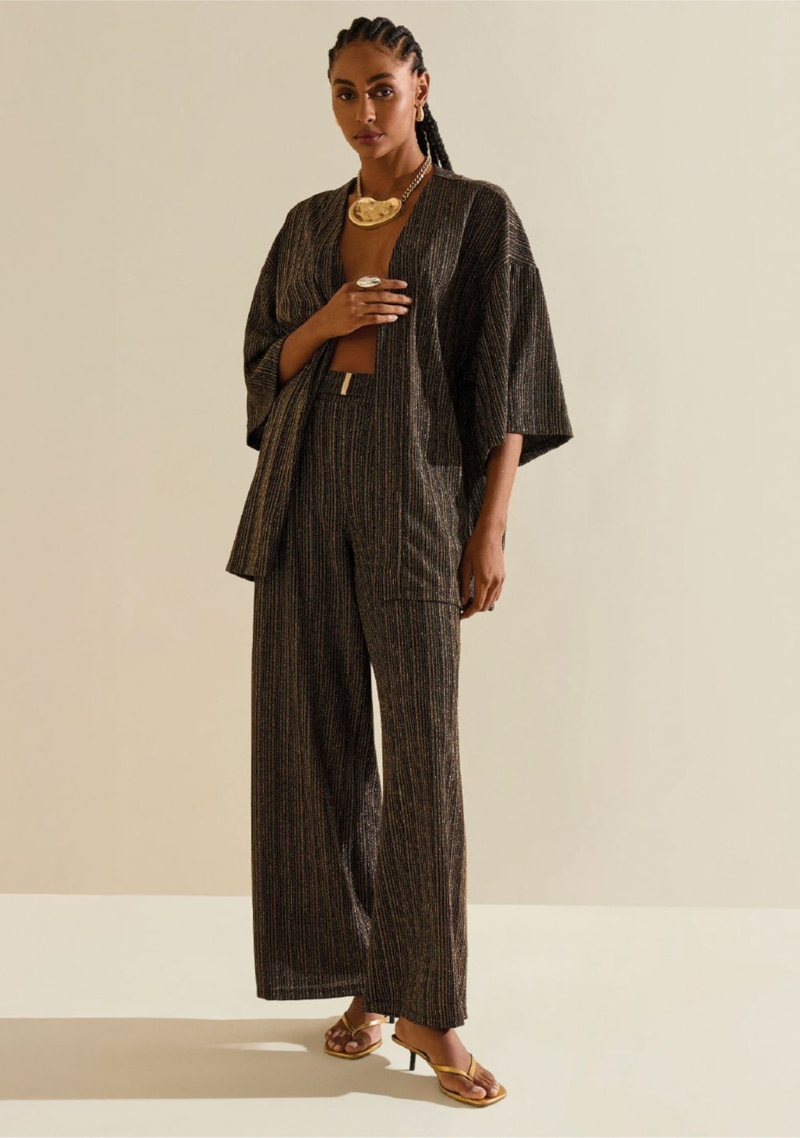 Imagem principal Calça Morena Rosa Cenoura Alta Preto Morena Rosa preto rosa