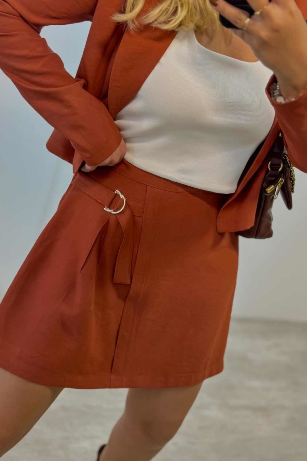 Imagem principal Short Saia Vanibele Alfaiataria Terracota Vanibele marrom