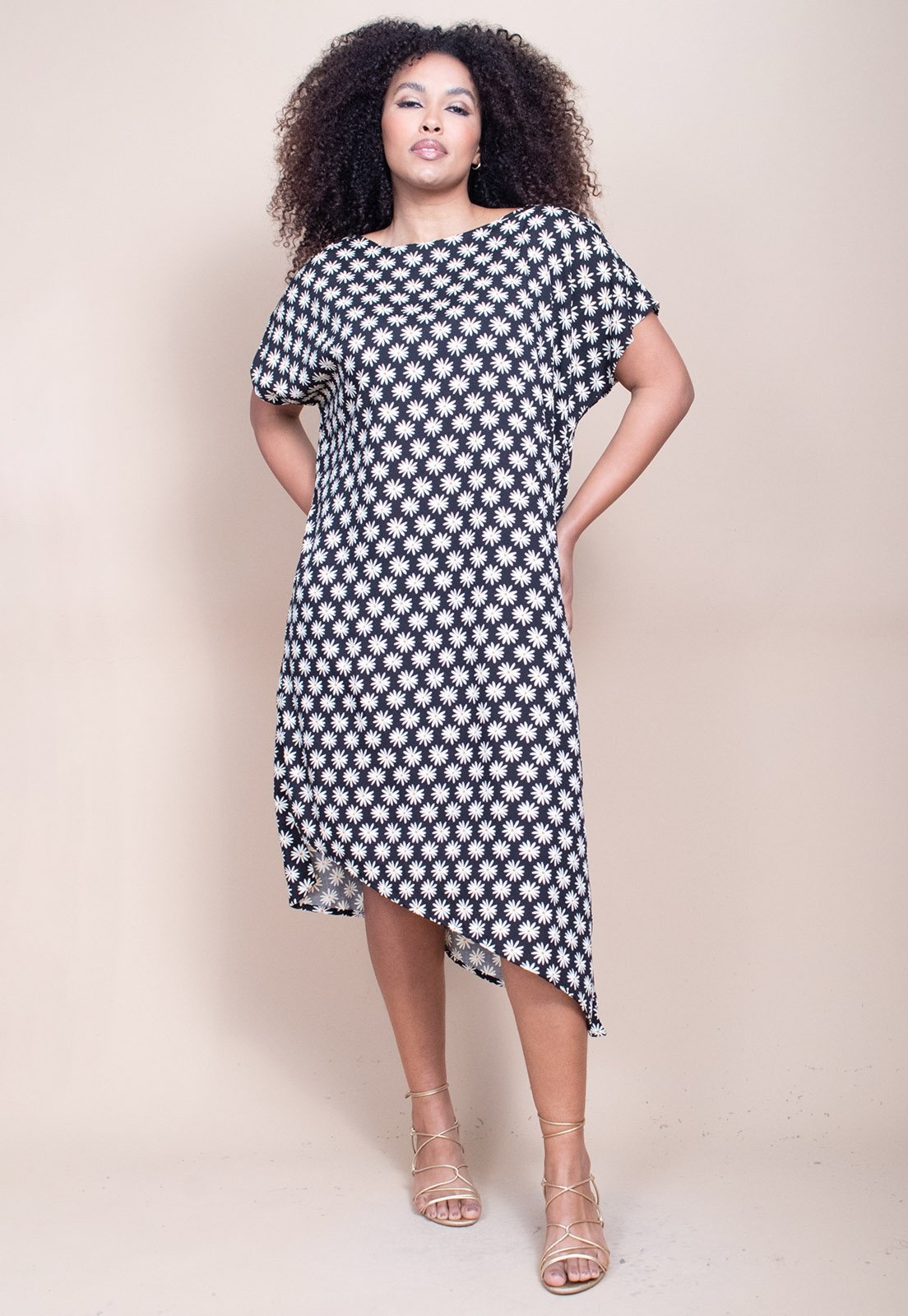 Imagem principal Vestido Cabanafree Midi Plano Estampa Encanto das Margaridas Cabanafree branco/estampado