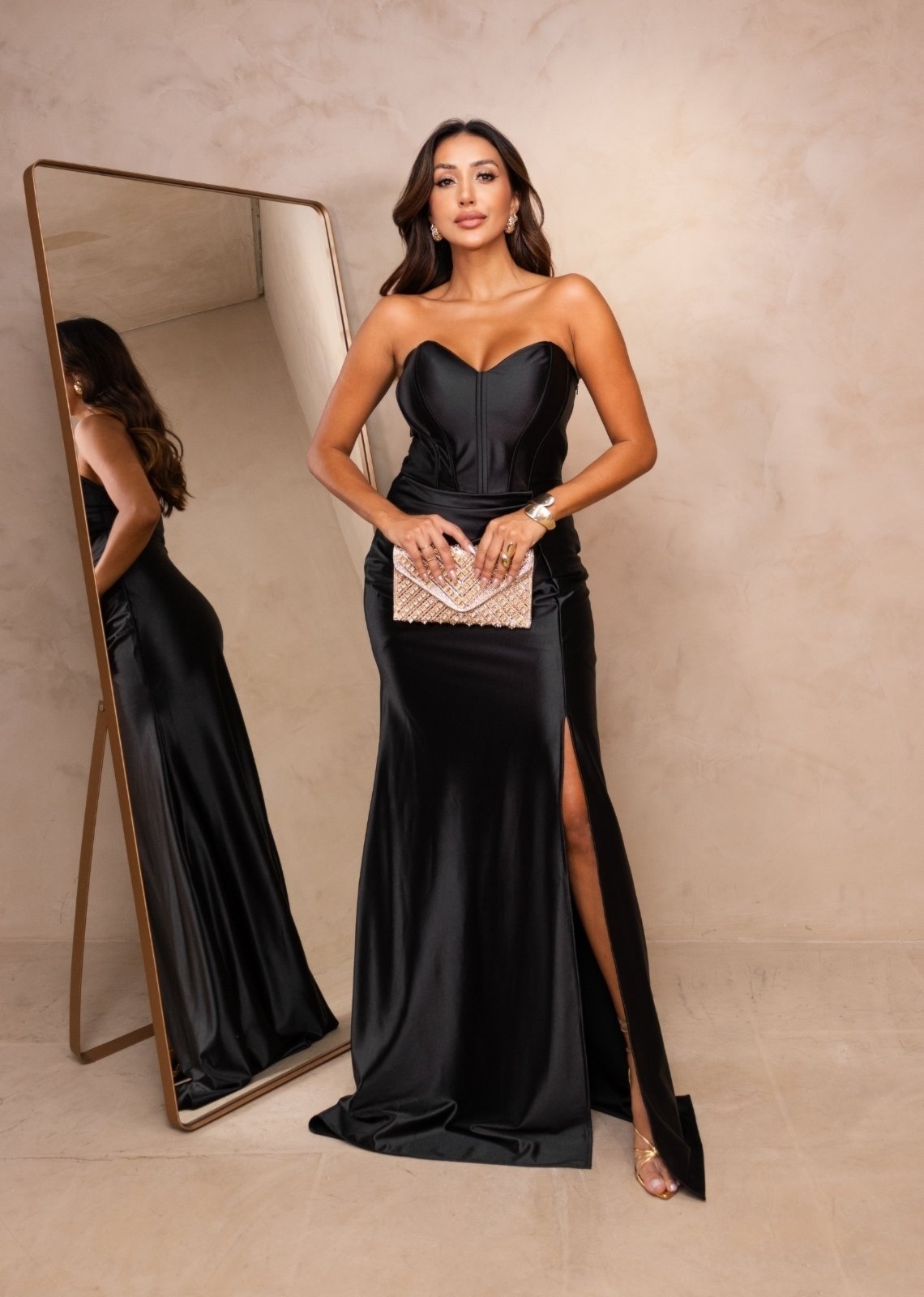 Imagem principal Vestido Longo de Festa Madrinhas Formandas Corselete Tomara que Caia Tubinho Sereia com Fenda Augusta Cia do Vestido Cia do Vestido preto