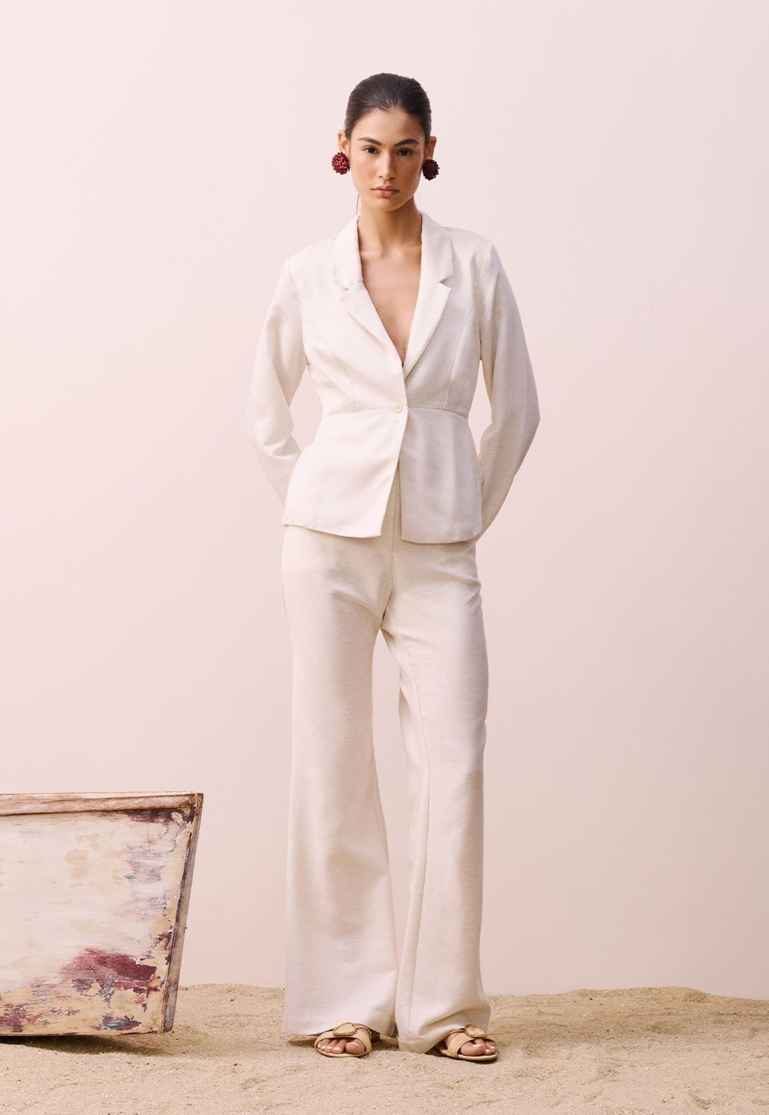 Imagem principal Calça Flare Caimento Sofisticado CaCay off-white