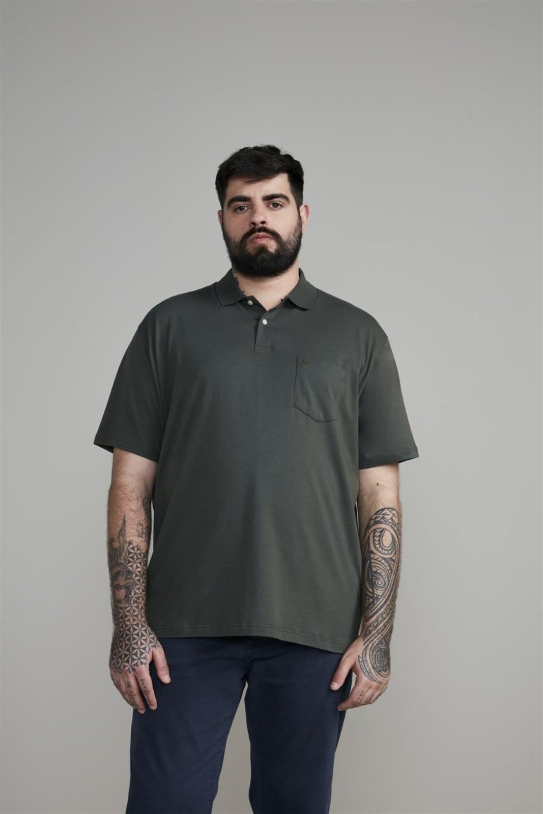 HIGHSTIL Polo Manga Curta com Bolso Comfort Malha Básica Escuro