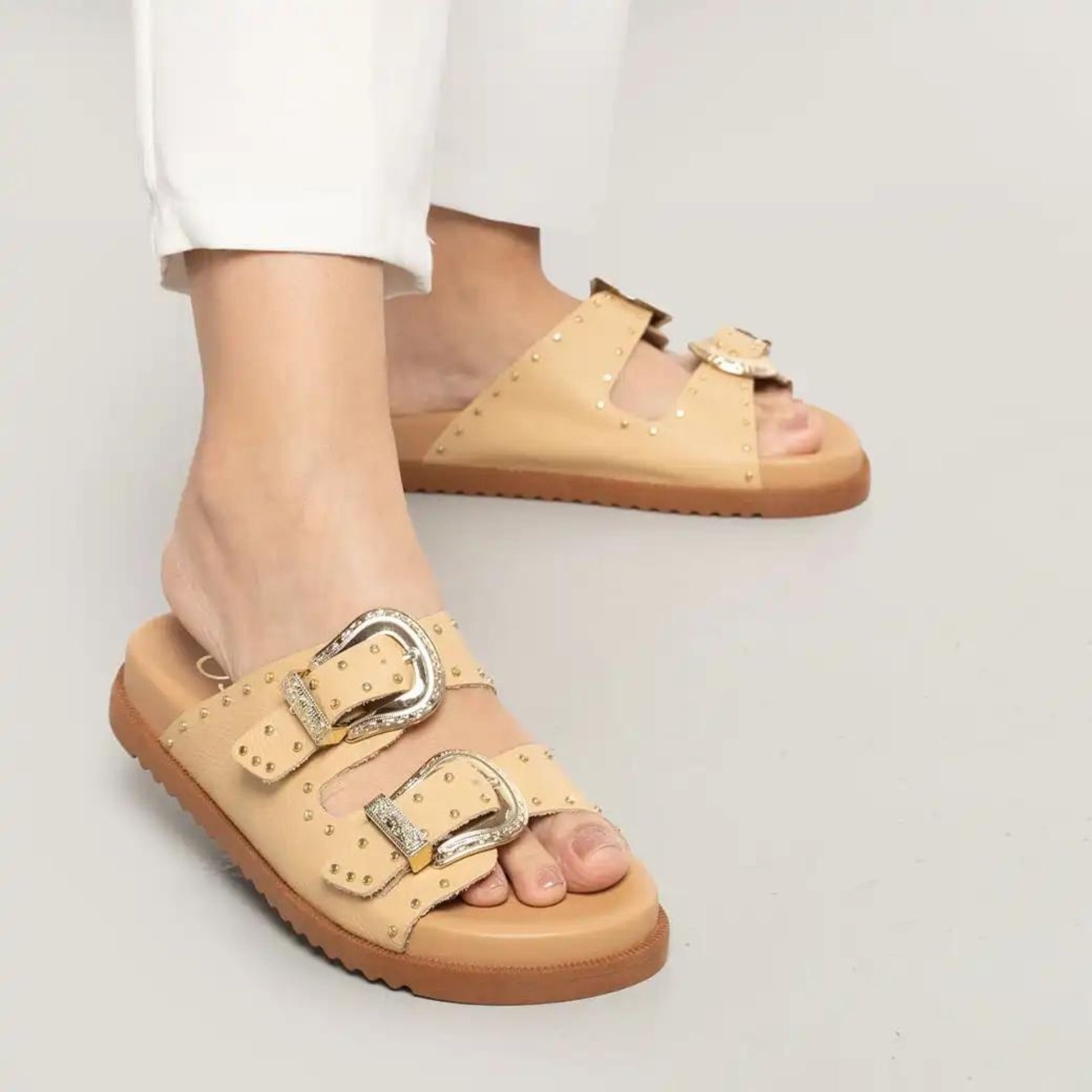 Imagem principal Sandália OSC Casual Feminina OSC marrom