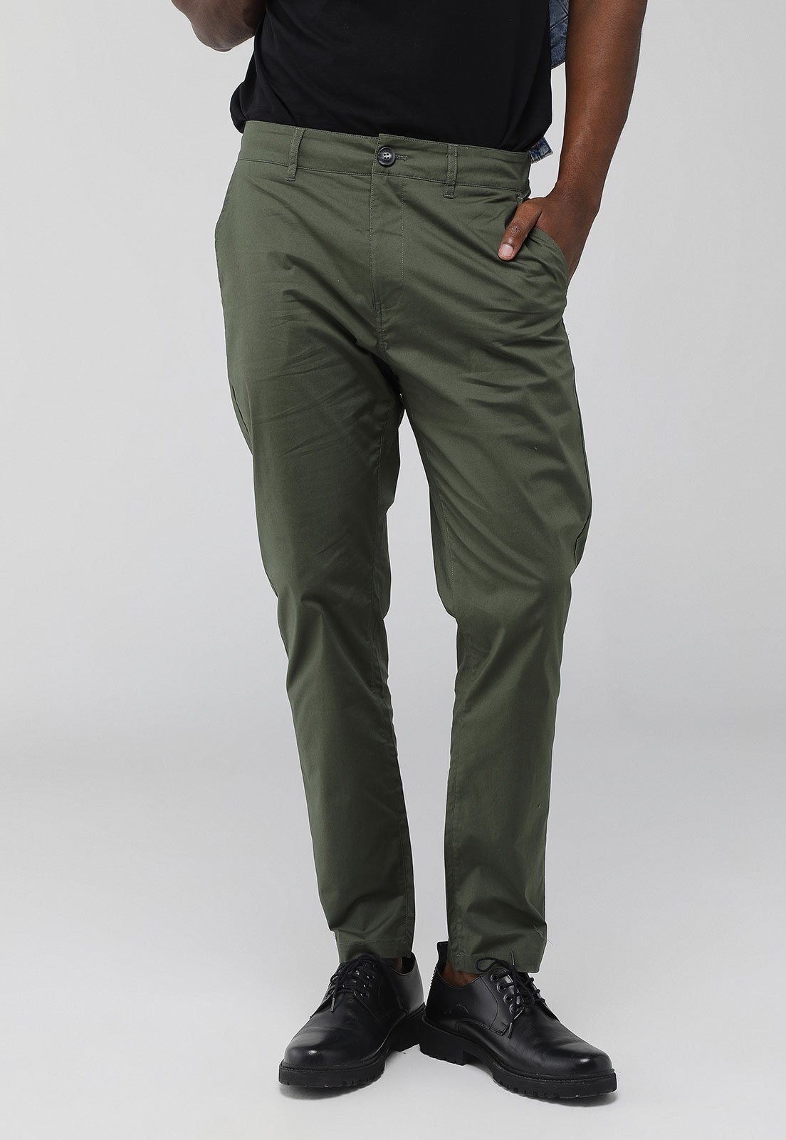 Imagem principal Calça Forum Masculina Modelagem Moderna Militar Forum verde