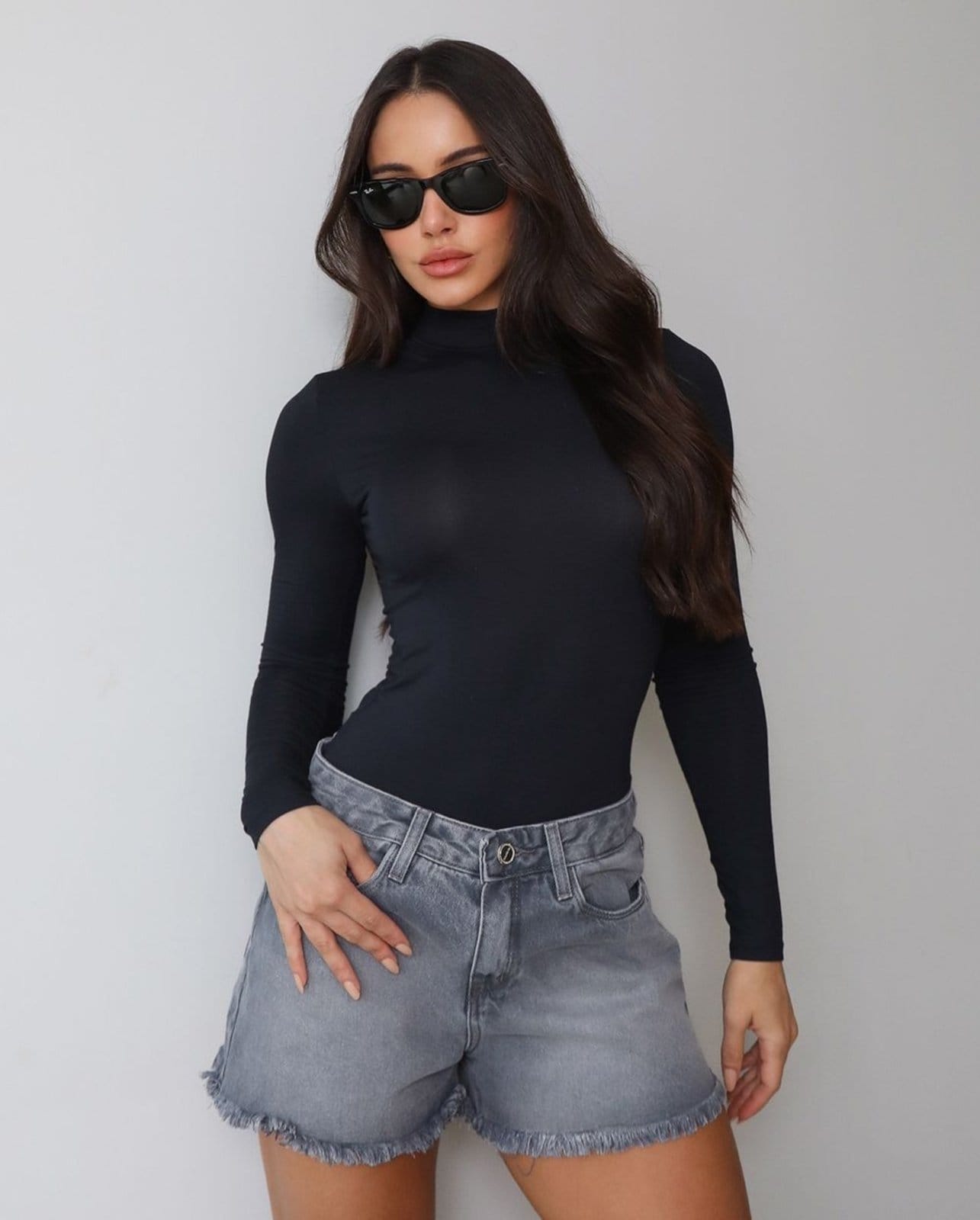 Shorts Jeans Boy Feminino com Barra Desfiada 25247