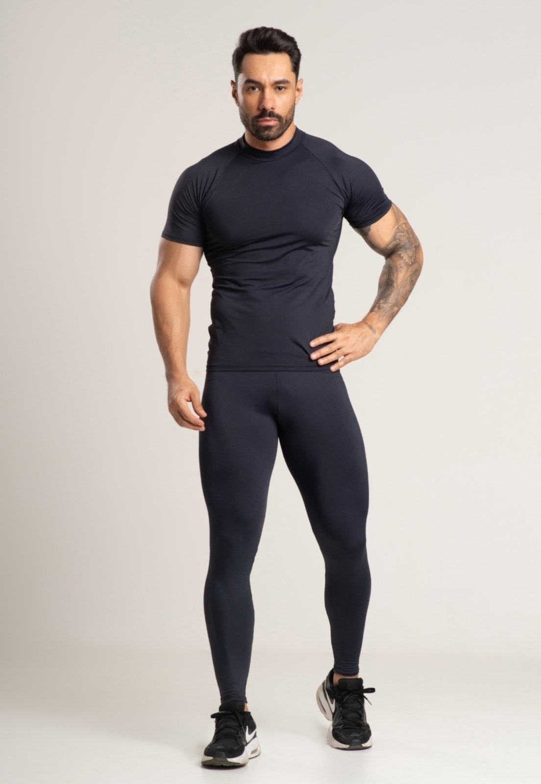 Imagem principal Conjunto Térmico UV Vekyo Calça e Blusa Manga Curta Masculino VEKYO preto