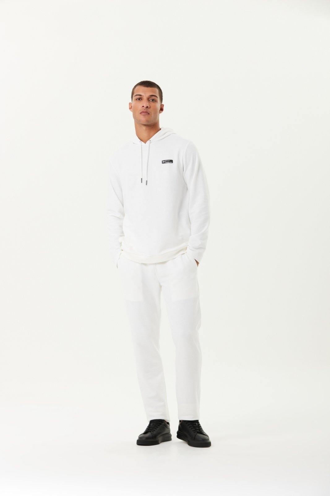 Imagem principal Blusão Moleton Traymon Com Capuz Off White Traymon off-white white