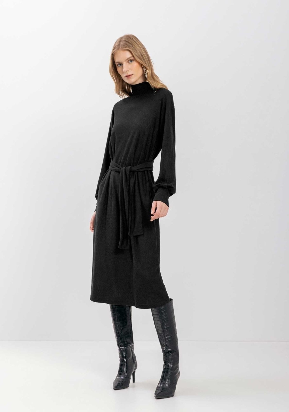 Imagem principal Vestido Midi De Mangas Longas Com Faixa Em Malha Rústica Lez a Lez poás