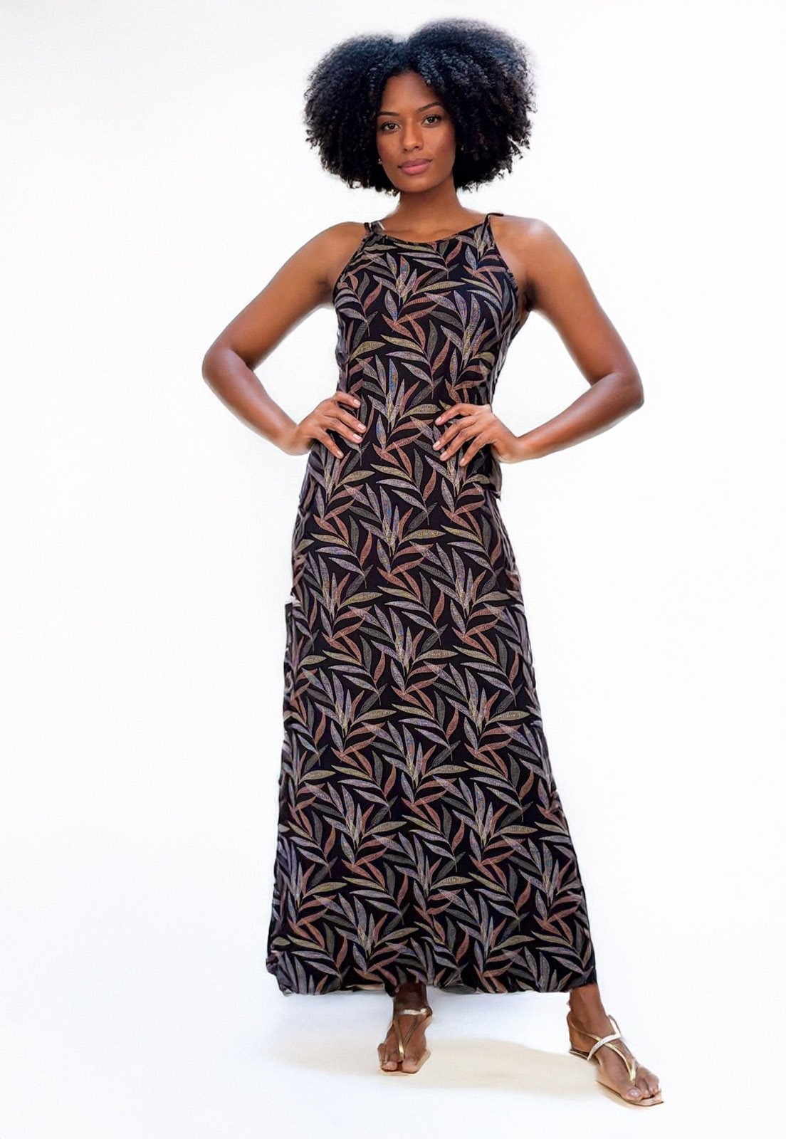 Imagem principal Vestido Longo Cabanafree Jennifer Malha Trapézio com Bolso Estampa Folhagem Cabanafree estampado/floral/preto