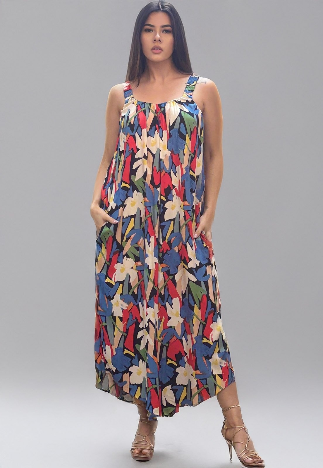 Imagem principal Macacão Amazonia Vital Saruel Viscose Alça com Elástico Estampa Floresce Amazonia Vital azul/estampado/preto/verde/vermelho