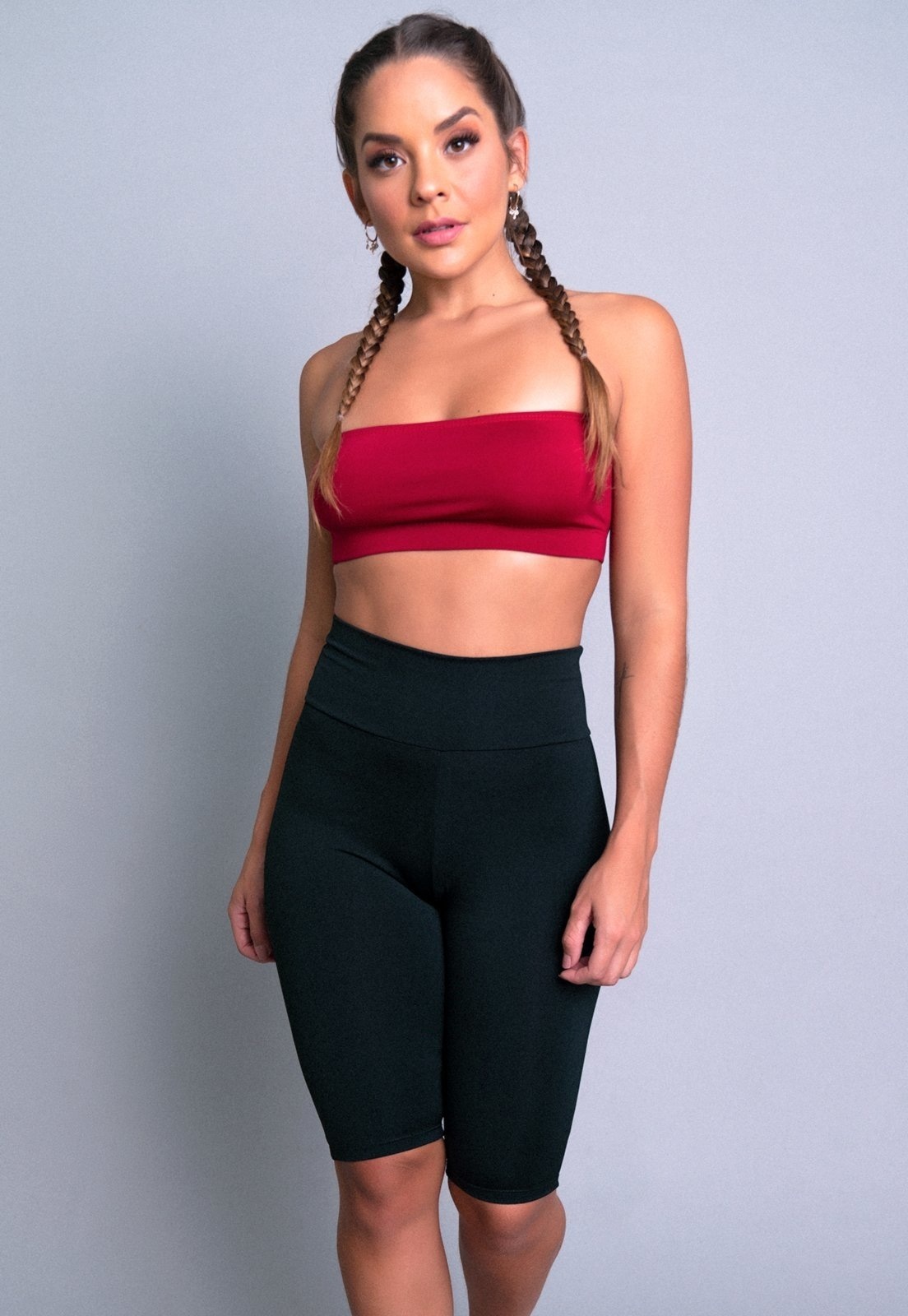 Imagem principal Bermuda MVB Modas Lisa Suplex Fitness Academia Preta Mvb Modas preto