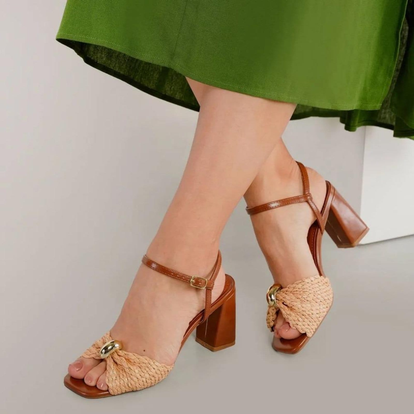 Sandália Osc Salto Bloco Tira Trançada Feminina