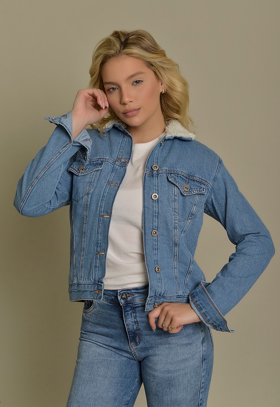 Imagem principal Jaqueta Jeans Feminina Tradicional Forrada Dialogo Jeans Claro DIALOGO azul