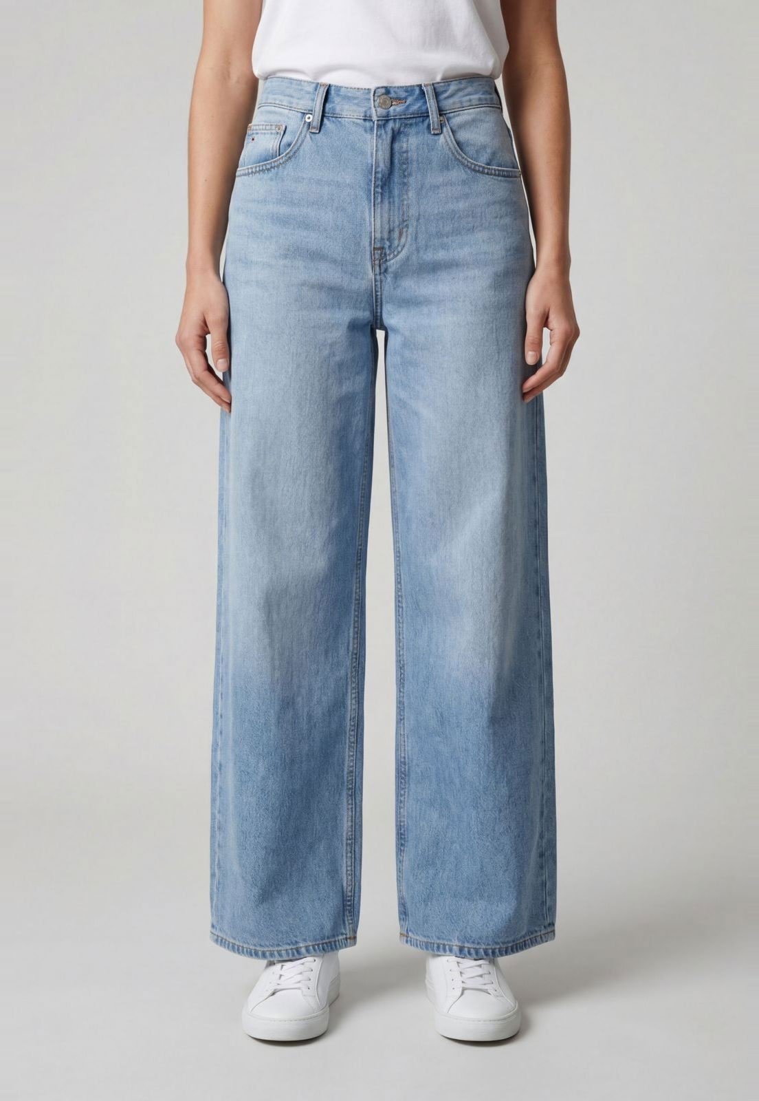 Imagem principal Calça Jeans Feminina Tommy Jeans Charlie Mr Loose Tommy Jeans azul