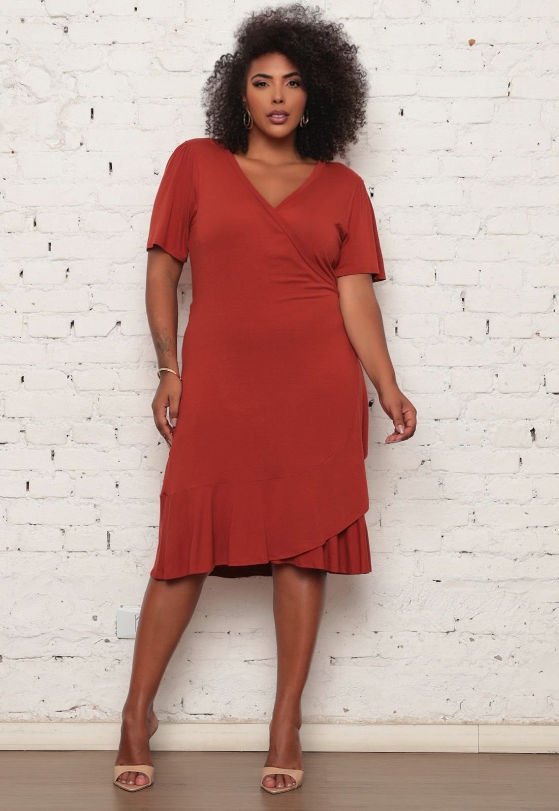 Imagem principal Vestido Feminino Mid Com Babado Plus Size Modelo Cachequer Premium Moda Verão Queimado Docce Mulher laranja